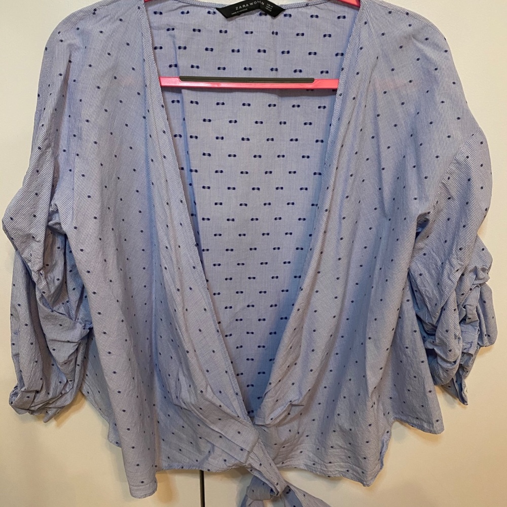 Tops - Picture 5 of 16